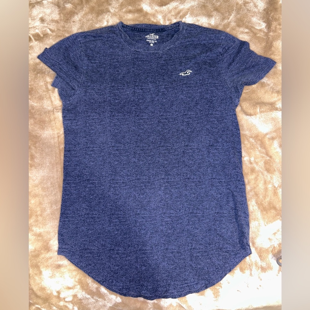 Hollister Curved Hem Tee Size XS